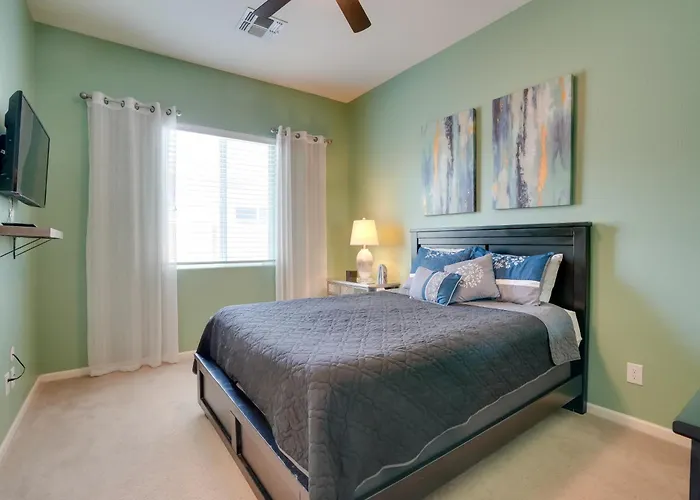 Holiday home 6 Mi To Luke Afb: Oasis W/ Private Pool *