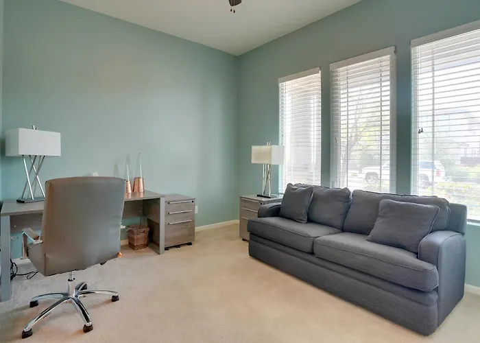 6 Mi To Luke Afb: Oasis W/ Private Pool Holiday home Litchfield Park