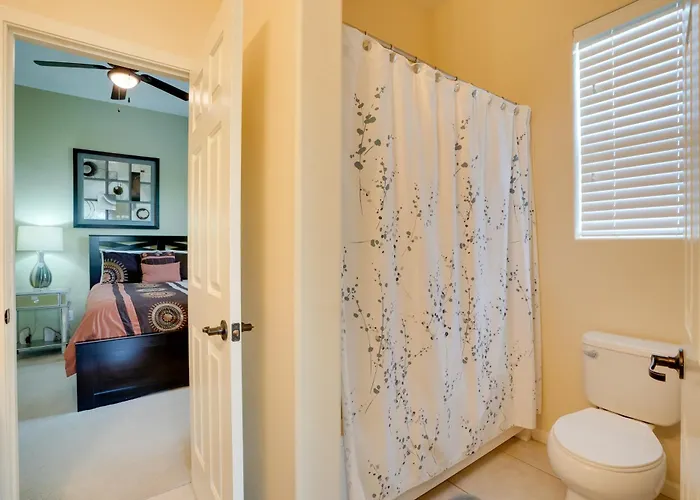 6 Mi To Luke Afb: Oasis W/ Private Pool Holiday home *