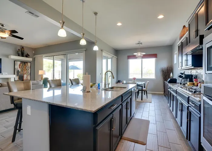 6 Mi To Luke Afb: Oasis W/ Private Pool Litchfield Park